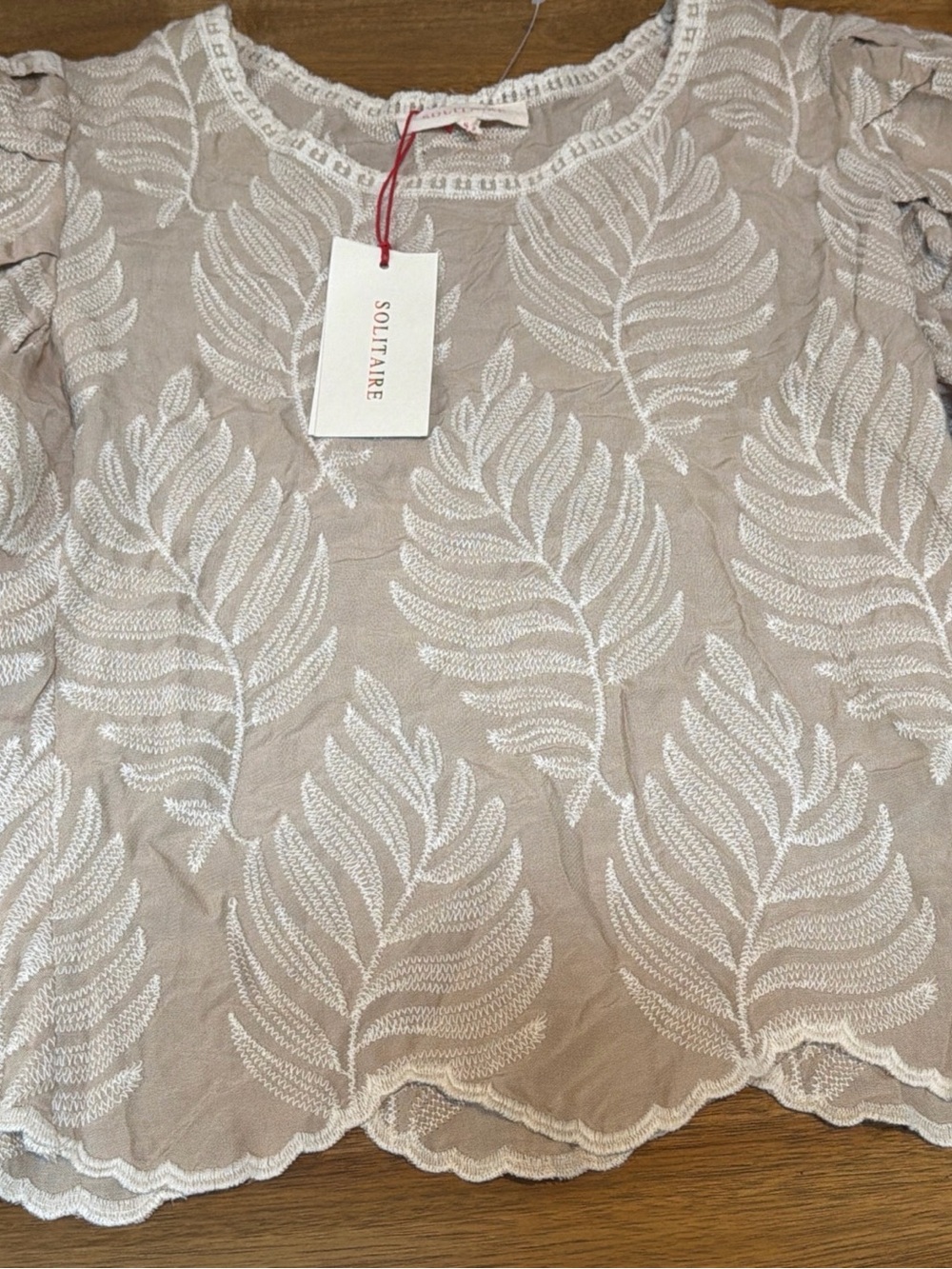 NEW Solitaire Embroidered Leaf Blouse – Beige Boho Puff Sleeve Top Women's Small - Picture 2 of 7